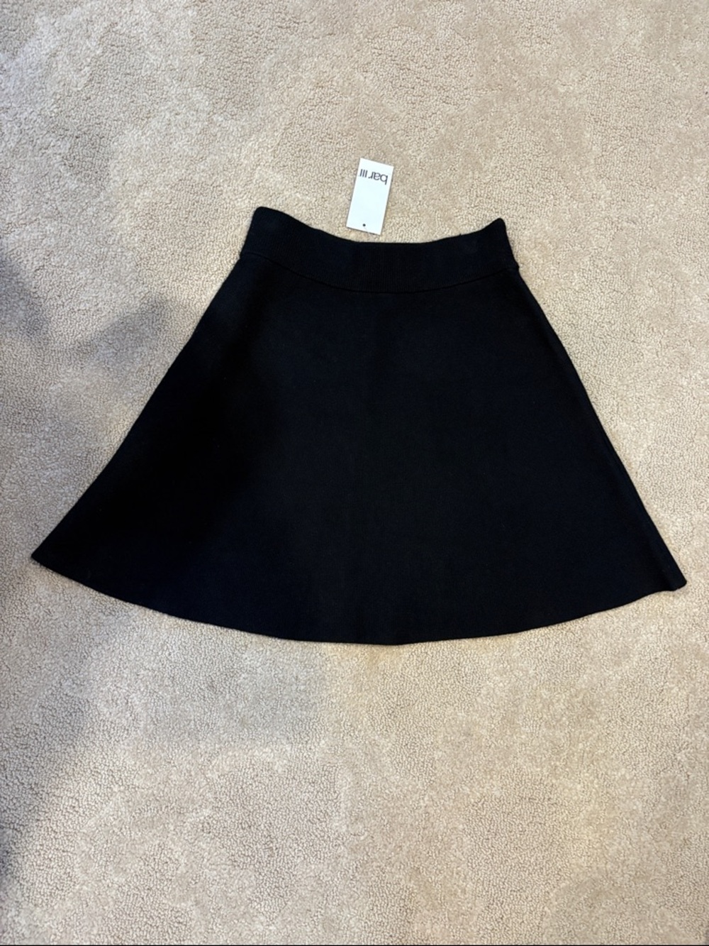 Black knit skirt